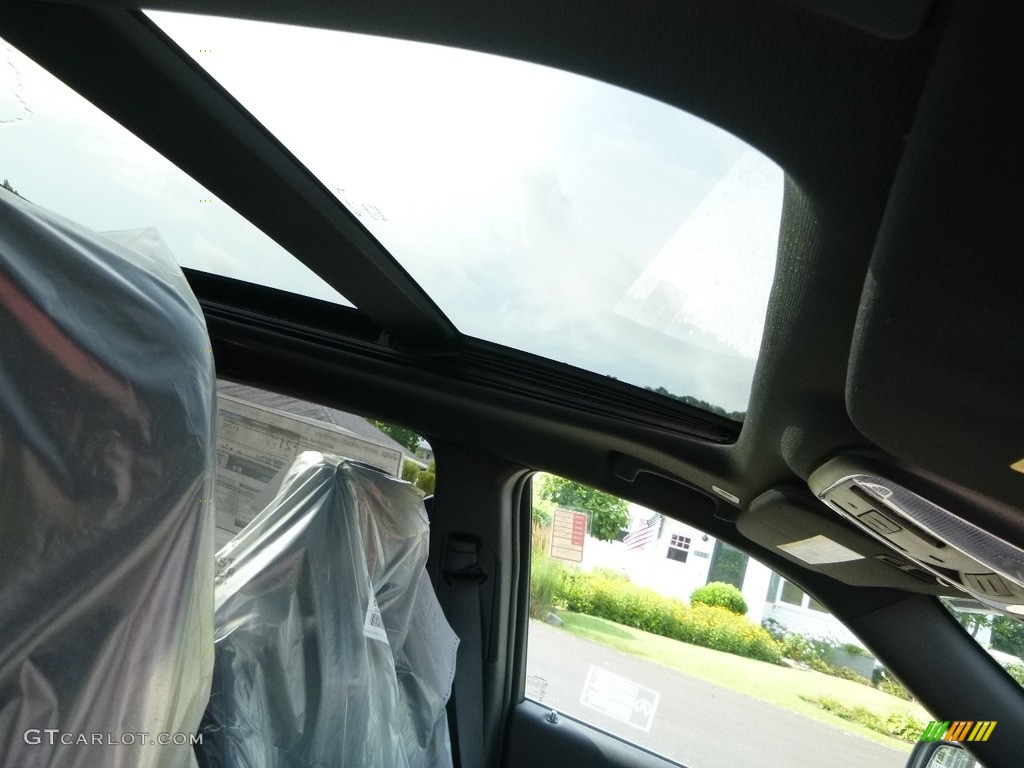 2017 Grand Cherokee Limited 4x4 - Diamond Black Crystal Pearl / Black photo #11