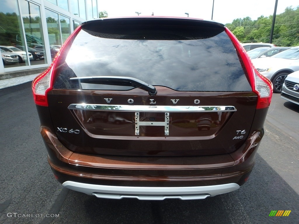 2017 XC60 T6 AWD Dynamic - Rich Java Metallic / Soft Beige photo #3