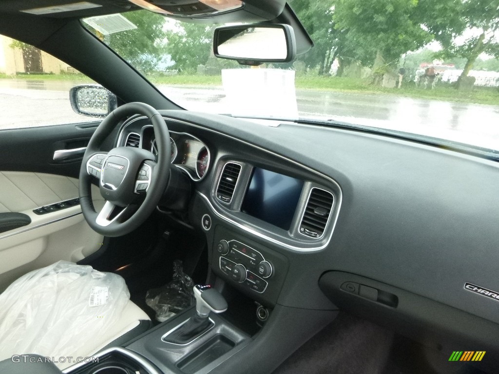 2017 Charger SXT AWD - White Knuckle / Black/Pearl Beige photo #11