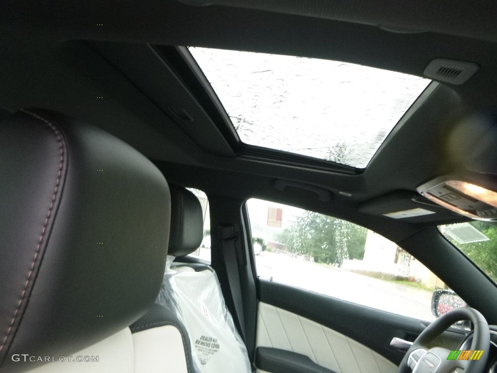 2017 Charger SXT AWD - White Knuckle / Black/Pearl Beige photo #12