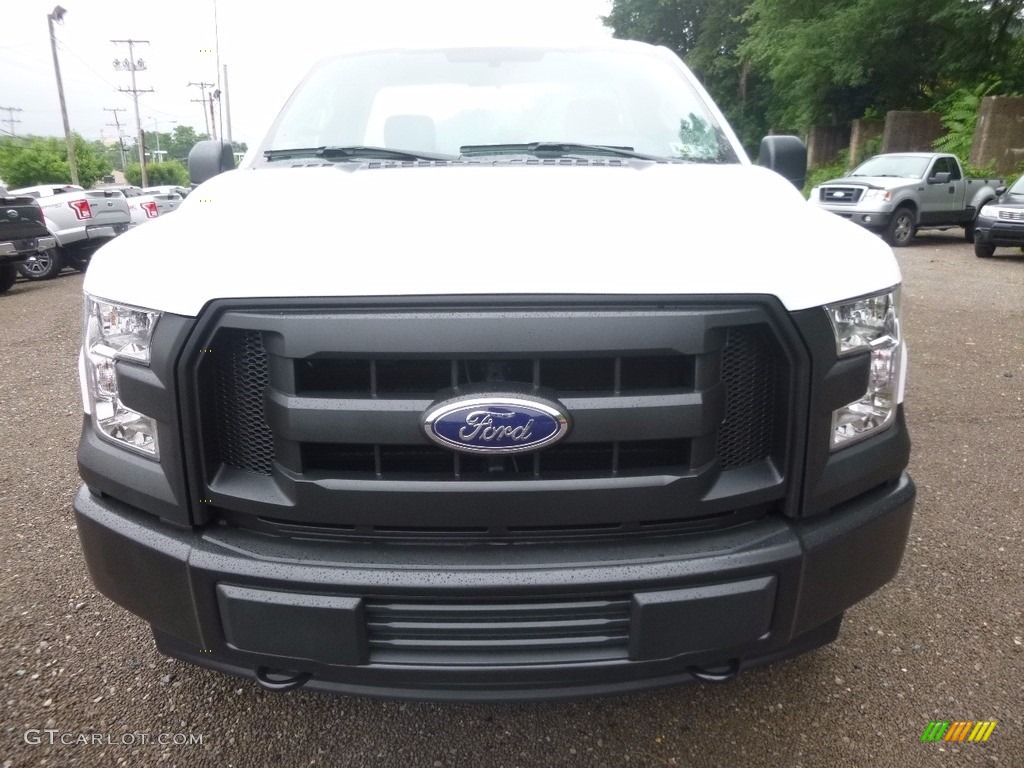 2017 F150 XL Regular Cab 4x4 - Oxford White / Earth Gray photo #9