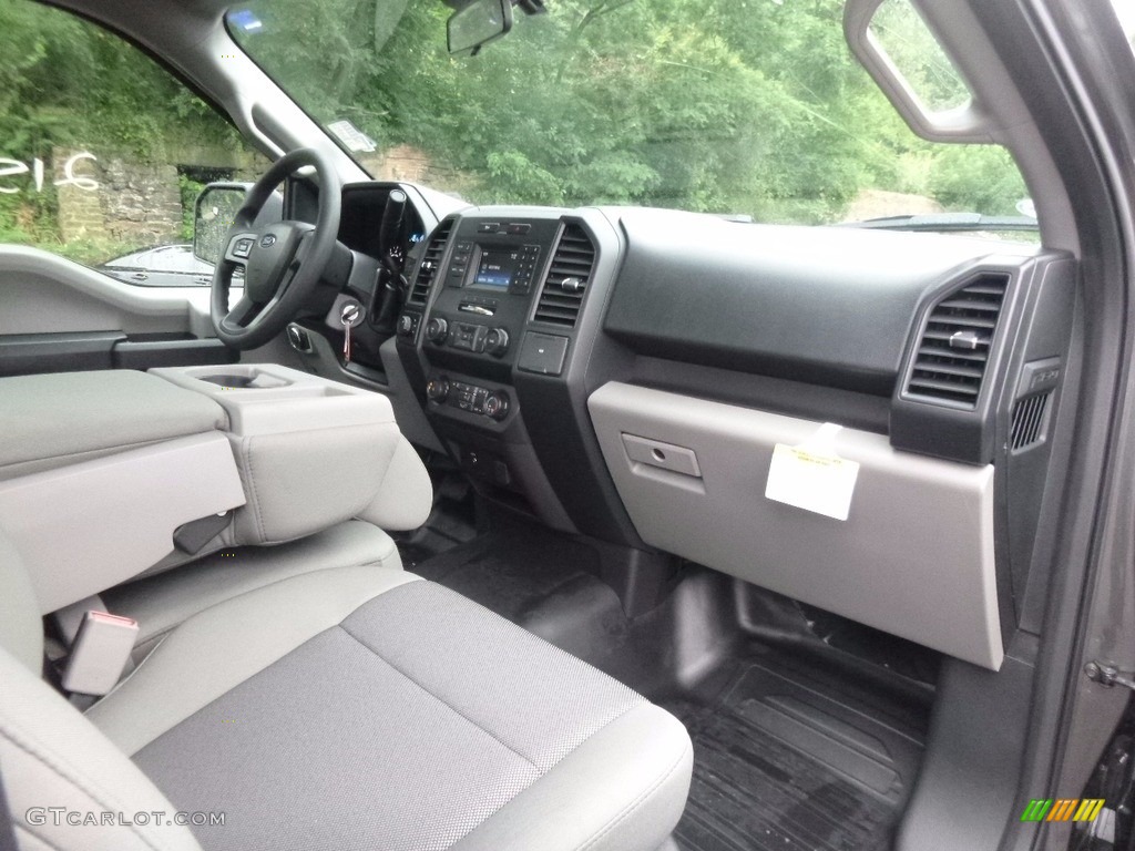 2017 F150 XL Regular Cab 4x4 - Magnetic / Earth Gray photo #2