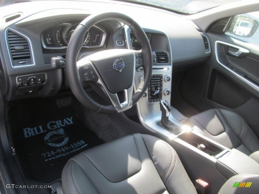 Off Black Interior 2017 Volvo XC60 T6 AWD Dynamic Photo #121398896