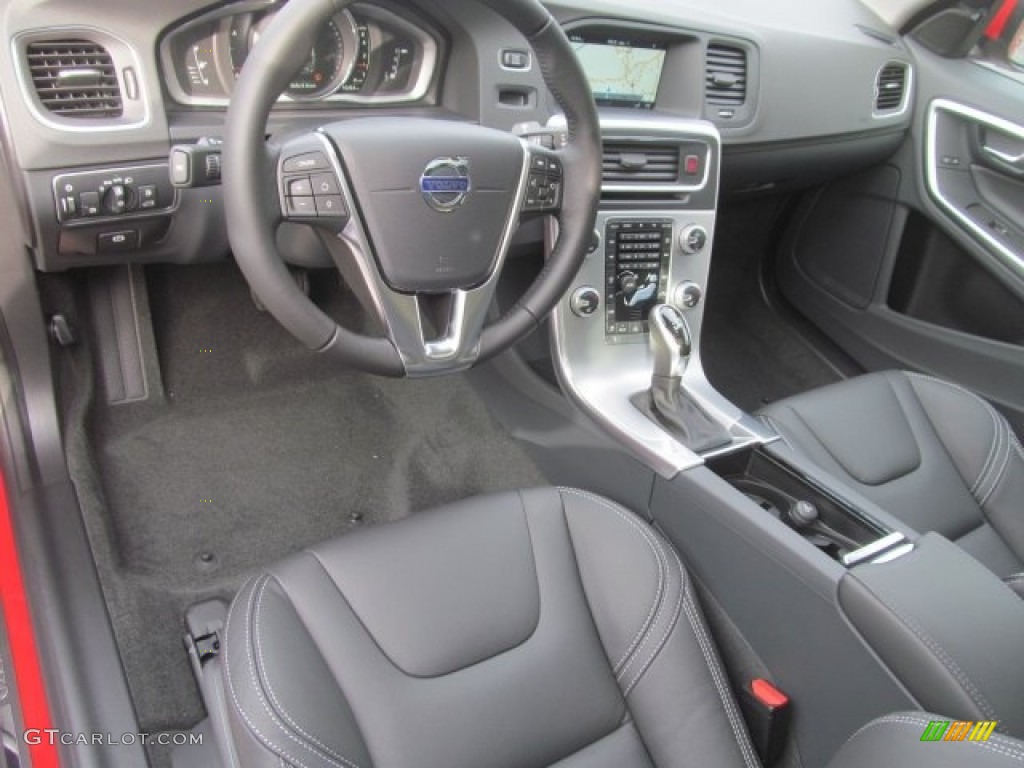 Off Black Interior 2017 Volvo S60 T5 AWD Photo #121399740