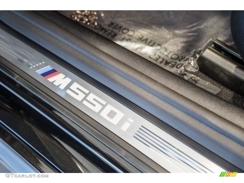 2018 BMW 5 Series M550i xDrive Sedan Marks and Logos Photo #121401120