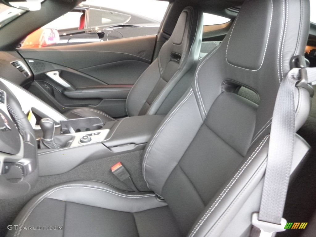 2018 Chevrolet Corvette Stingray Coupe Front Seat Photos