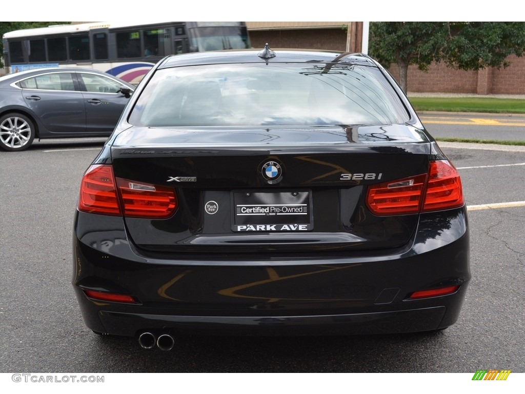 2014 3 Series 328i xDrive Sedan - Black Sapphire Metallic / Black photo #4