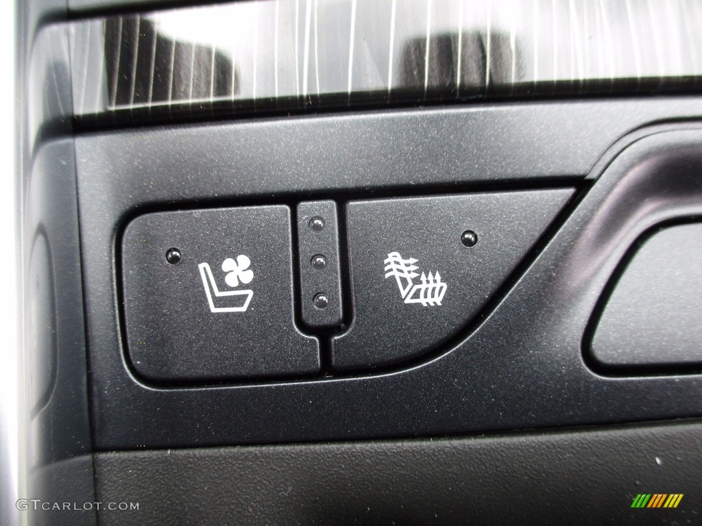 2018 Chevrolet Impala Premier Controls Photo #121406546