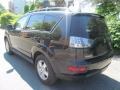 Labrador Black Pearl - Outlander ES 4WD Photo No. 6