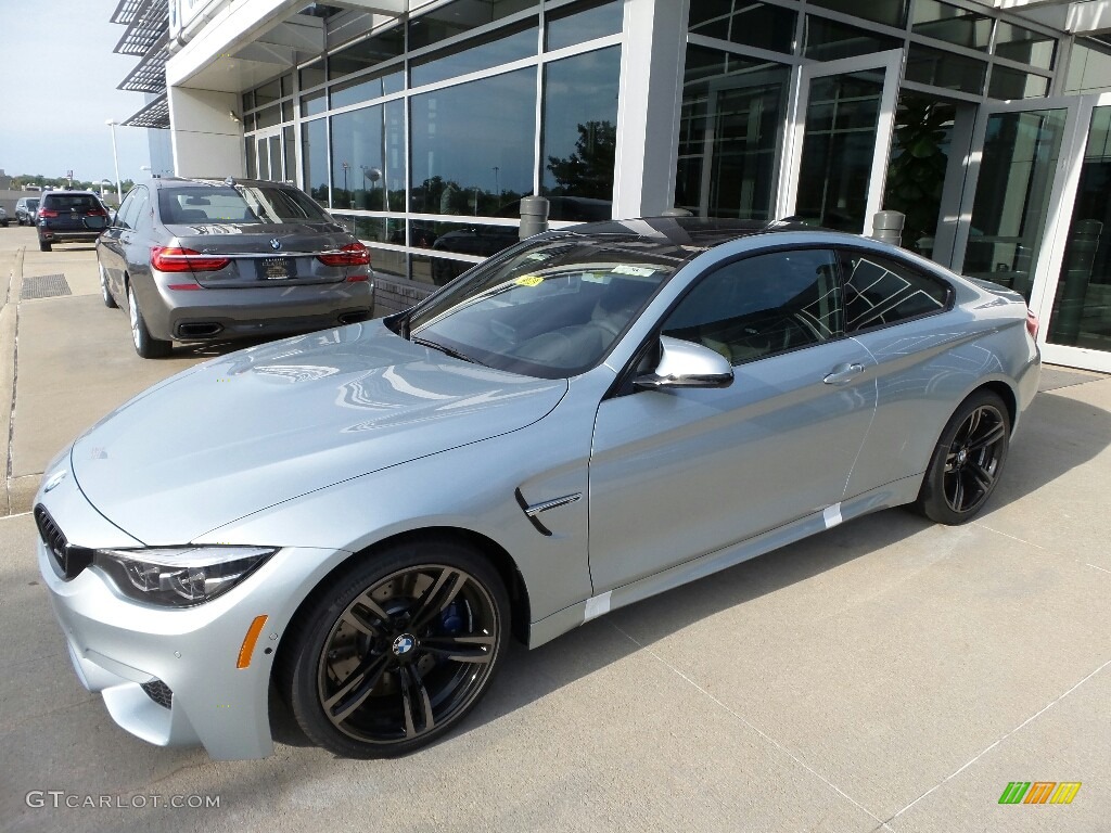 Silverstone Metallic 2018 BMW M4 Coupe Exterior Photo #121409541