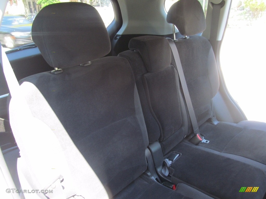 2010 Outlander ES 4WD - Labrador Black Pearl / Black photo #29