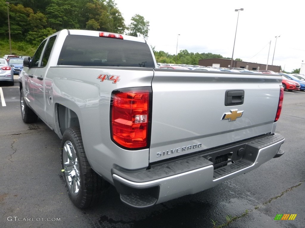 2017 Silverado 1500 Custom Double Cab 4x4 - Silver Ice Metallic / Dark Ash/Jet Black photo #3