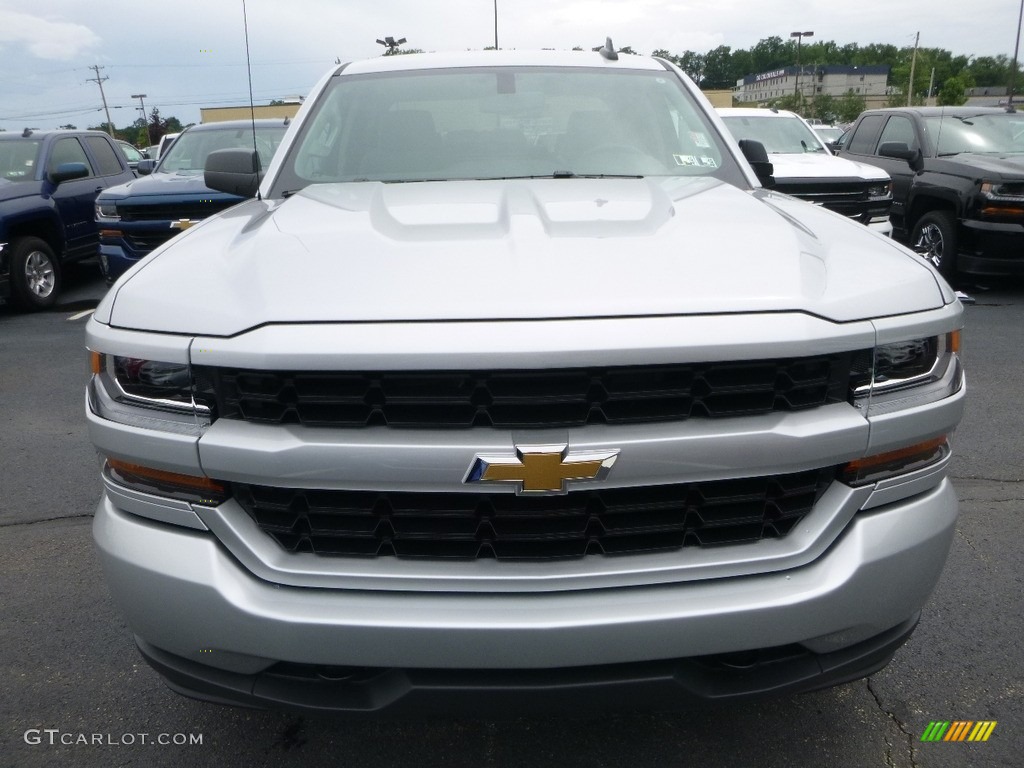 2017 Silverado 1500 Custom Double Cab 4x4 - Silver Ice Metallic / Dark Ash/Jet Black photo #8