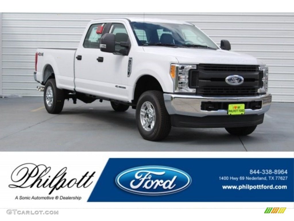 2017 F350 Super Duty XL Crew Cab 4x4 - Oxford White / Medium Earth Gray photo #1