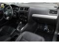 Black Uni - Jetta SE Sedan Photo No. 17