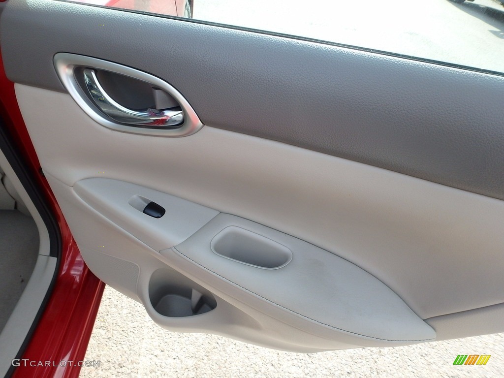 2014 Sentra SR - Red Brick / Charcoal photo #14