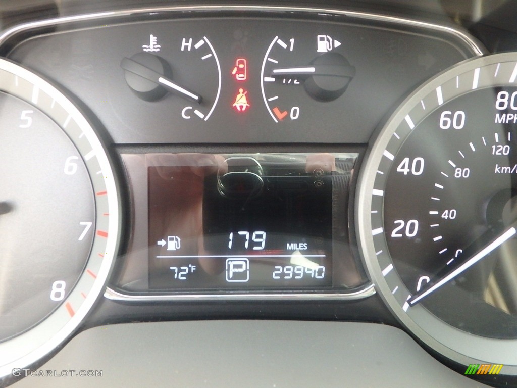2014 Sentra SR - Red Brick / Charcoal photo #24