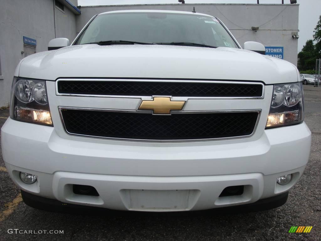 2007 Tahoe LTZ 4x4 - Summit White / Light Cashmere/Ebony photo #2