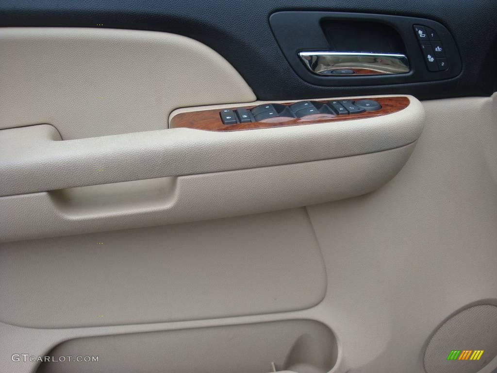 2007 Tahoe LTZ 4x4 - Summit White / Light Cashmere/Ebony photo #8