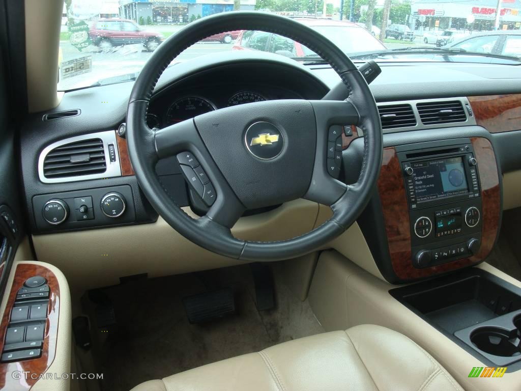 2007 Tahoe LTZ 4x4 - Summit White / Light Cashmere/Ebony photo #11