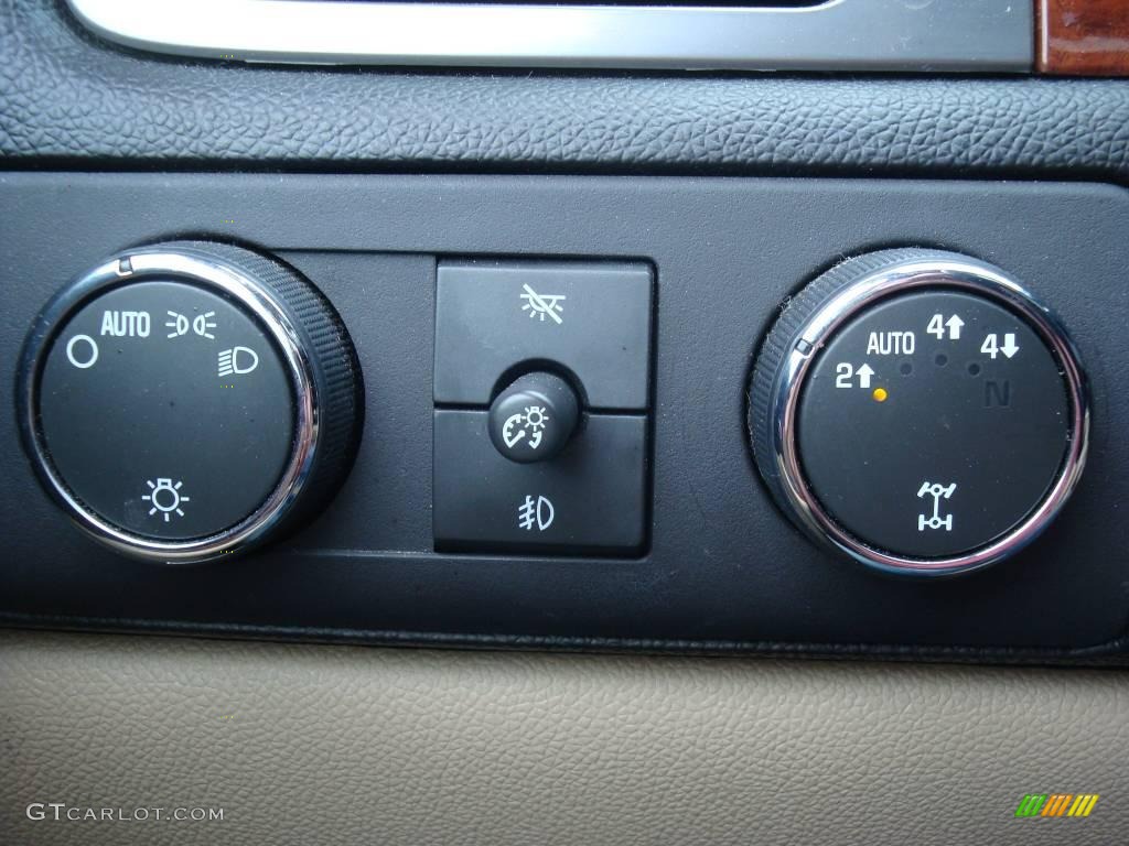 2007 Tahoe LTZ 4x4 - Summit White / Light Cashmere/Ebony photo #14