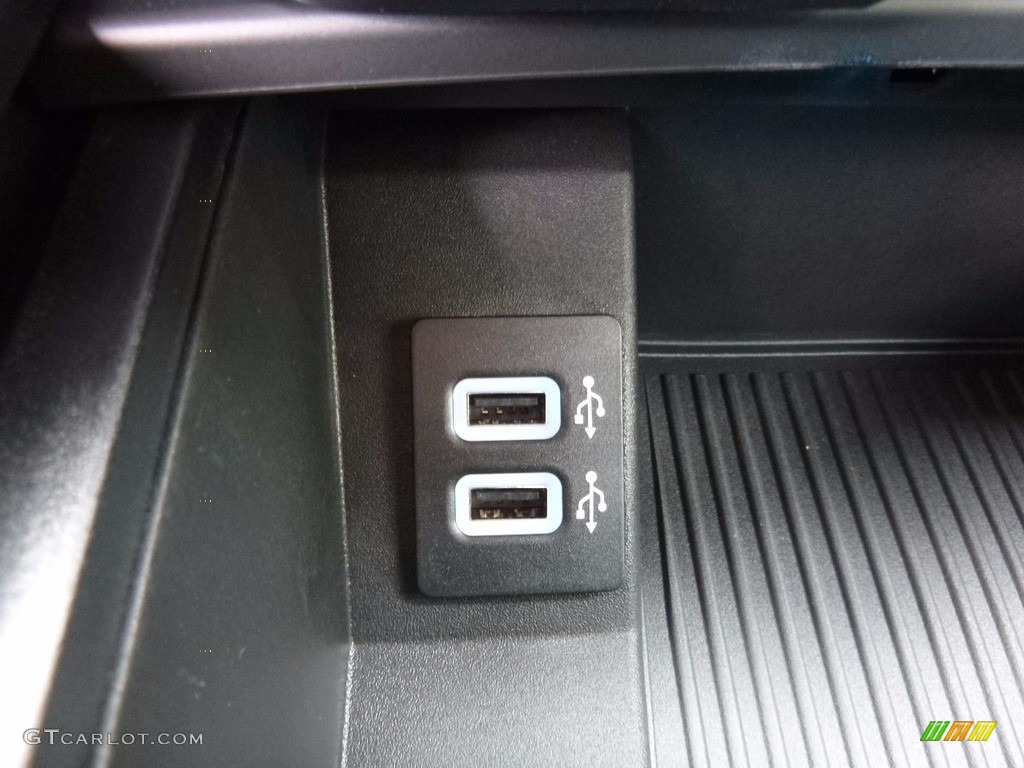 2017 F150 XL SuperCrew 4x4 - Shadow Black / Black photo #19