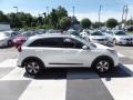 2017 Snow White Pearl Kia Niro EX Hybrid  photo #3