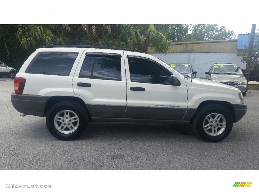 2003 Grand Cherokee Laredo - Stone White / Dark Slate Gray photo #2