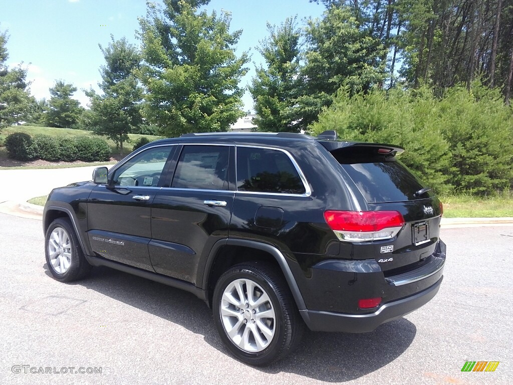 2017 Grand Cherokee Limited 4x4 - Diamond Black Crystal Pearl / Black photo #5