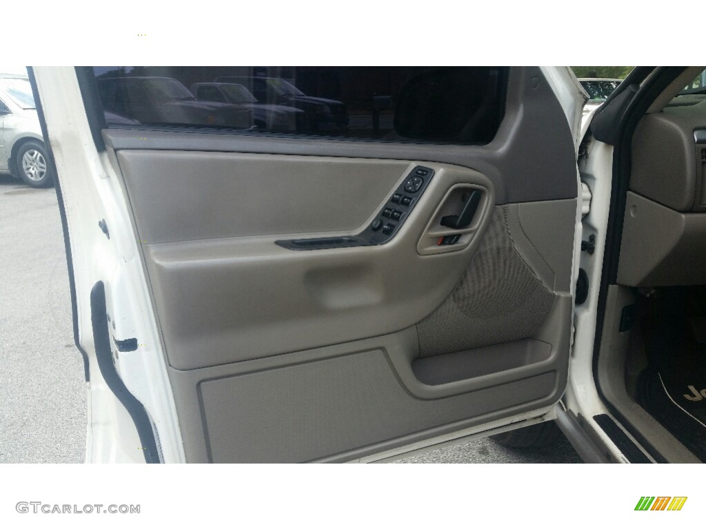 2003 Grand Cherokee Laredo - Stone White / Dark Slate Gray photo #9