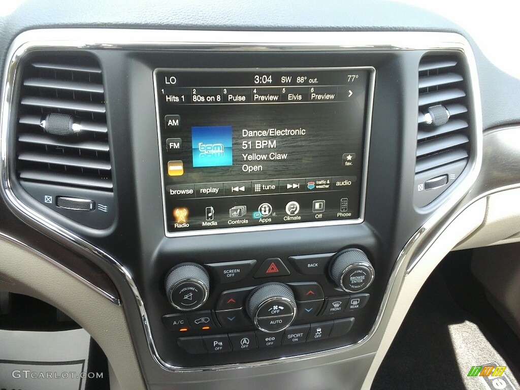 2017 Grand Cherokee Limited 4x4 - Diamond Black Crystal Pearl / Black photo #13