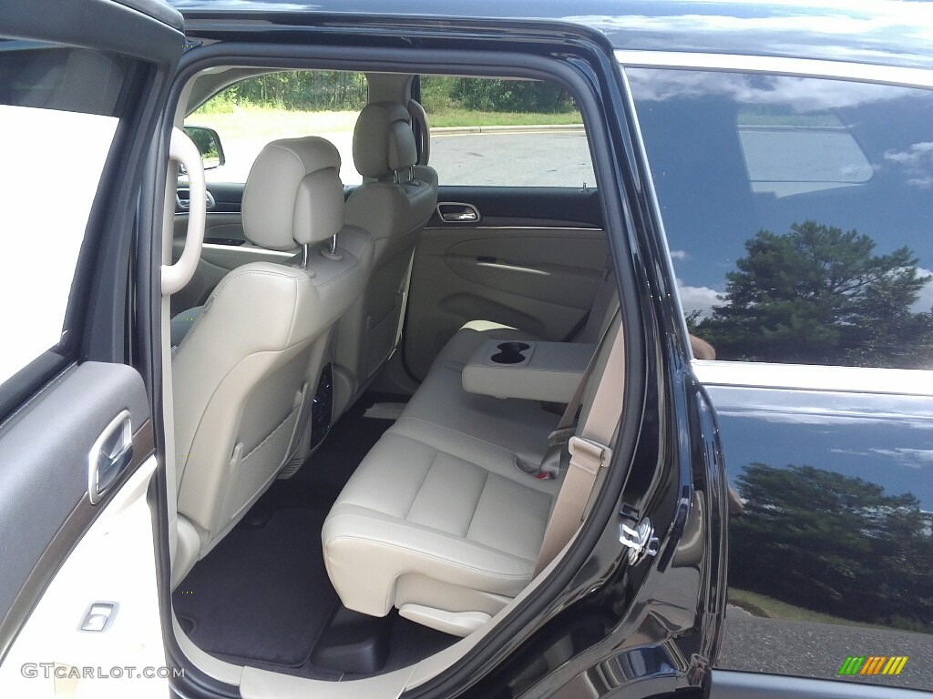 2017 Grand Cherokee Limited 4x4 - Diamond Black Crystal Pearl / Black photo #21