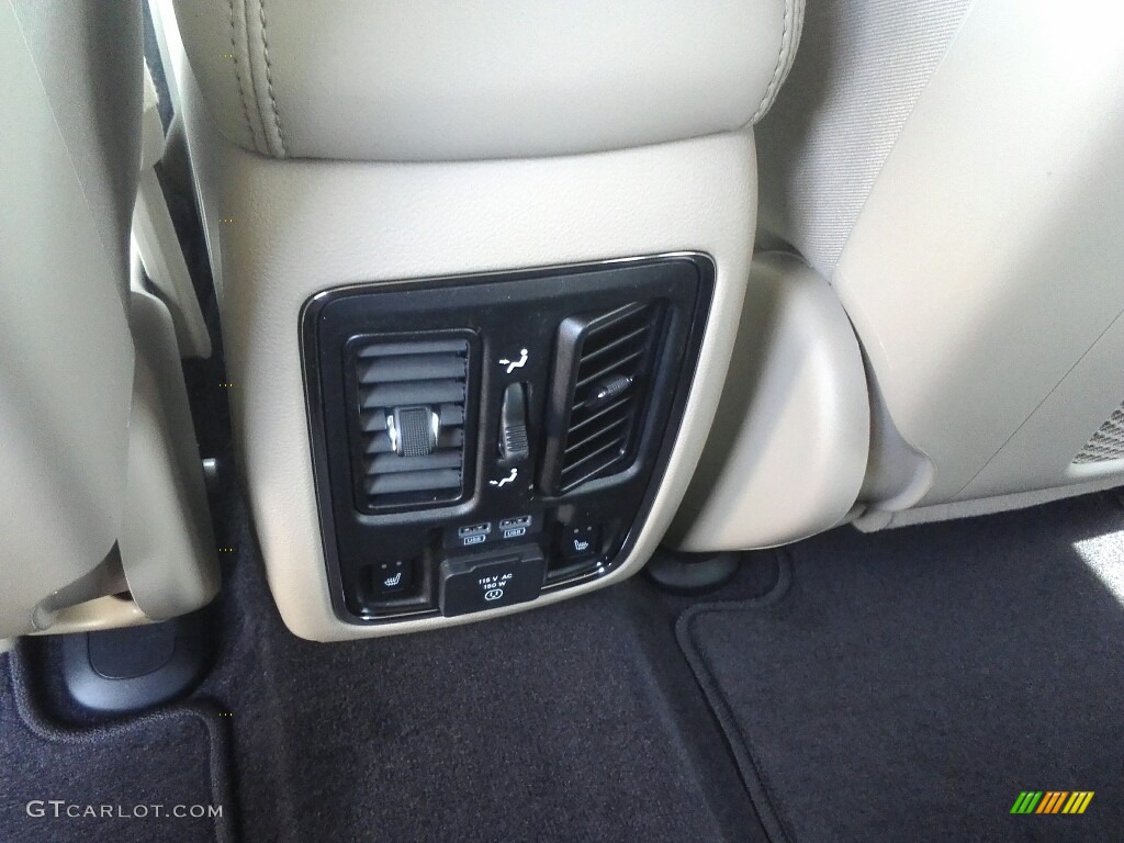 2017 Grand Cherokee Limited 4x4 - Diamond Black Crystal Pearl / Black photo #22