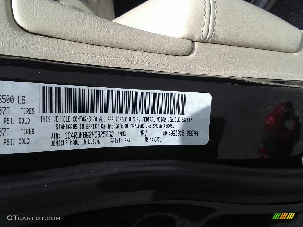 2017 Grand Cherokee Limited 4x4 - Diamond Black Crystal Pearl / Black photo #30