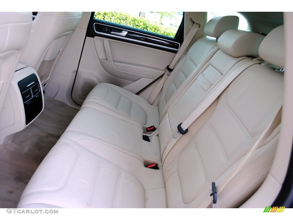 2014 Touareg V6 Lux 4Motion - Black / Cornsilk Beige photo #12