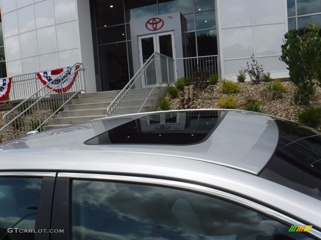 2014 Camry XLE - Classic Silver Metallic / Ash photo #3
