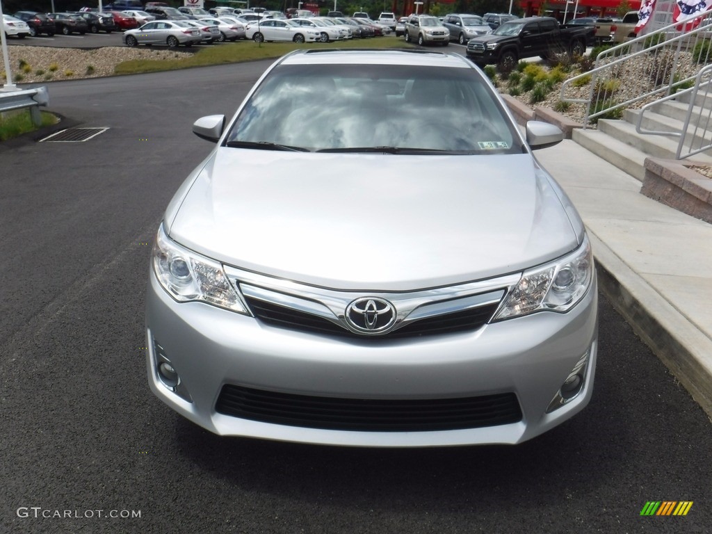 2014 Camry XLE - Classic Silver Metallic / Ash photo #4