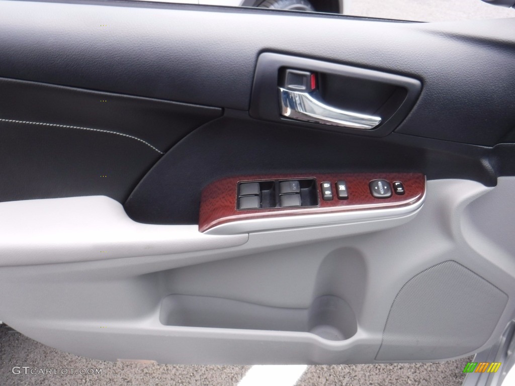 2014 Camry XLE - Classic Silver Metallic / Ash photo #15