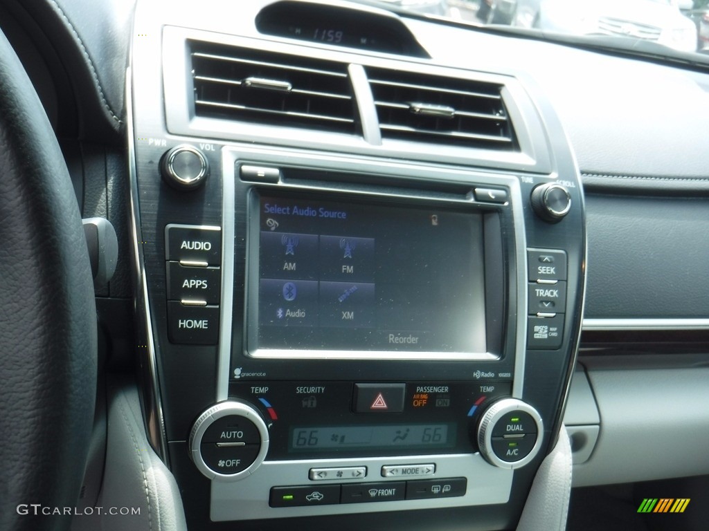2014 Camry XLE - Classic Silver Metallic / Ash photo #20