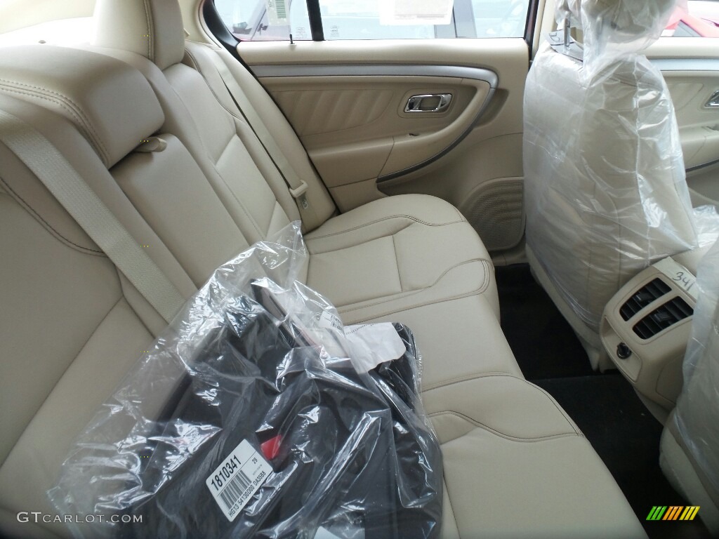 2017 Ford Taurus SEL AWD Rear Seat Photos