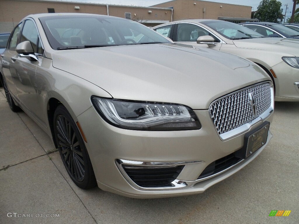 2017 MKZ Reserve - Palladium White Gold / Cappuccino photo #1