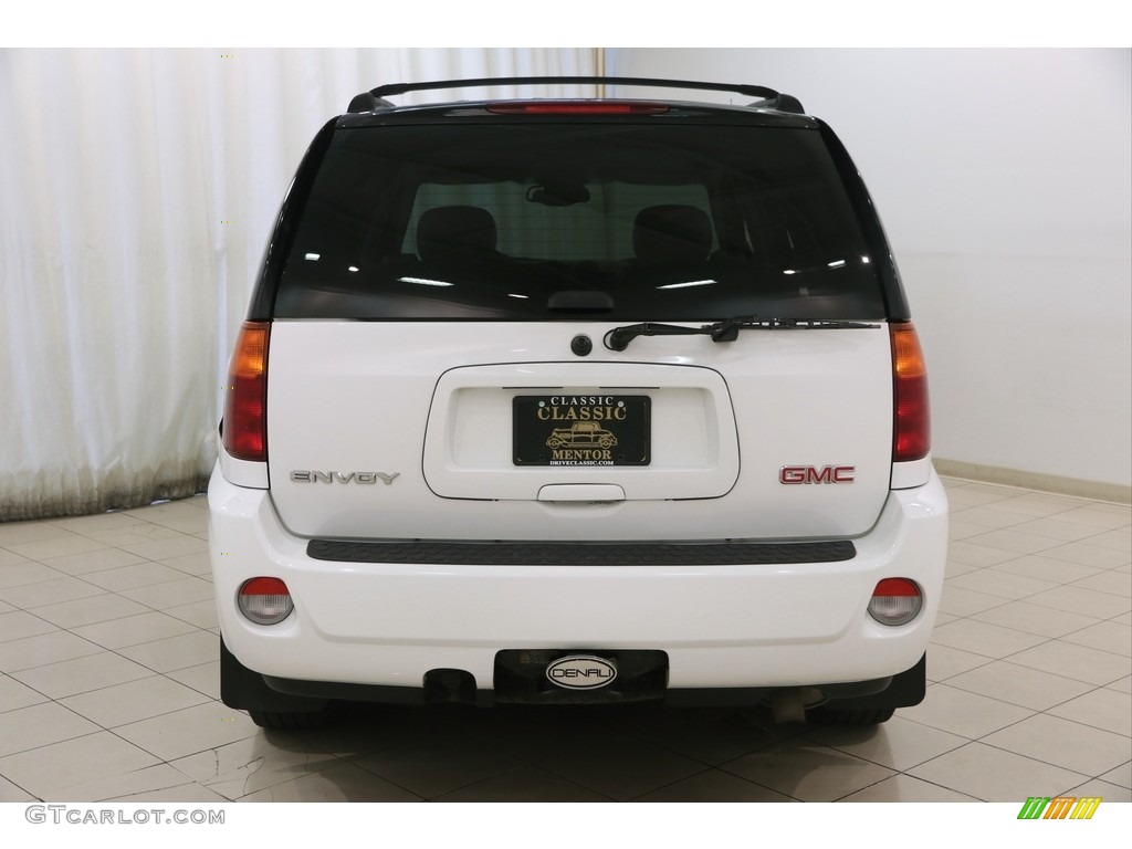 2006 Envoy Denali 4x4 - Summit White / Light Gray photo #15