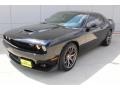 Pitch Black - Challenger SRT 392 Photo No. 3
