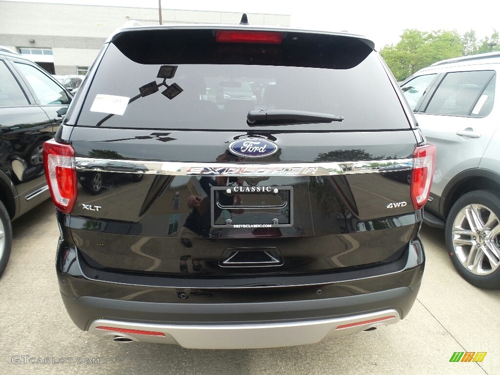 2017 Explorer XLT 4WD - Shadow Black / Ebony Black photo #4
