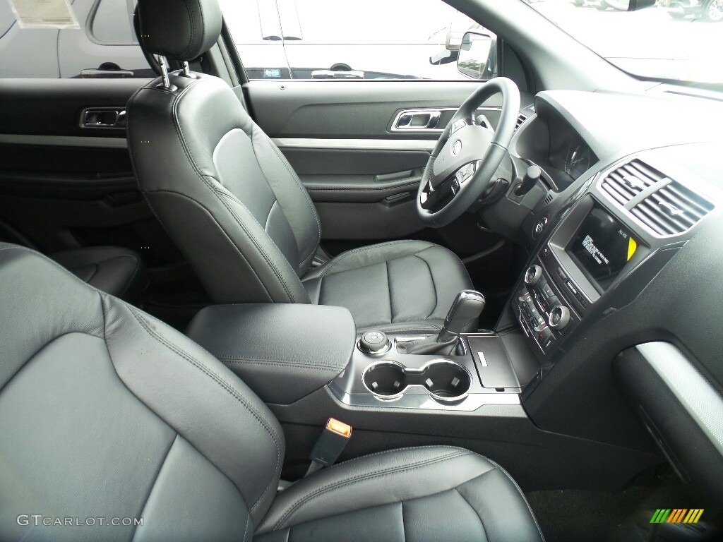 2017 Explorer XLT 4WD - Shadow Black / Ebony Black photo #5
