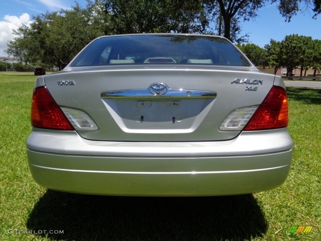 2001 Avalon XLS - Lunar Mist Metallic / Stone photo #7