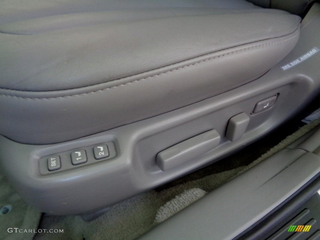 2001 Avalon XLS - Lunar Mist Metallic / Stone photo #33