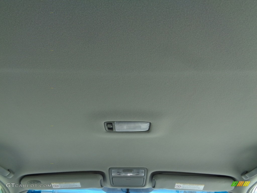 2001 Avalon XLS - Lunar Mist Metallic / Stone photo #53
