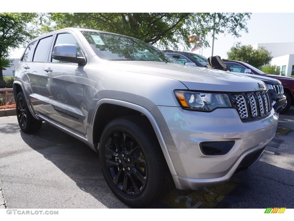 2017 Grand Cherokee Laredo - Billet Silver Metallic / Black photo #4