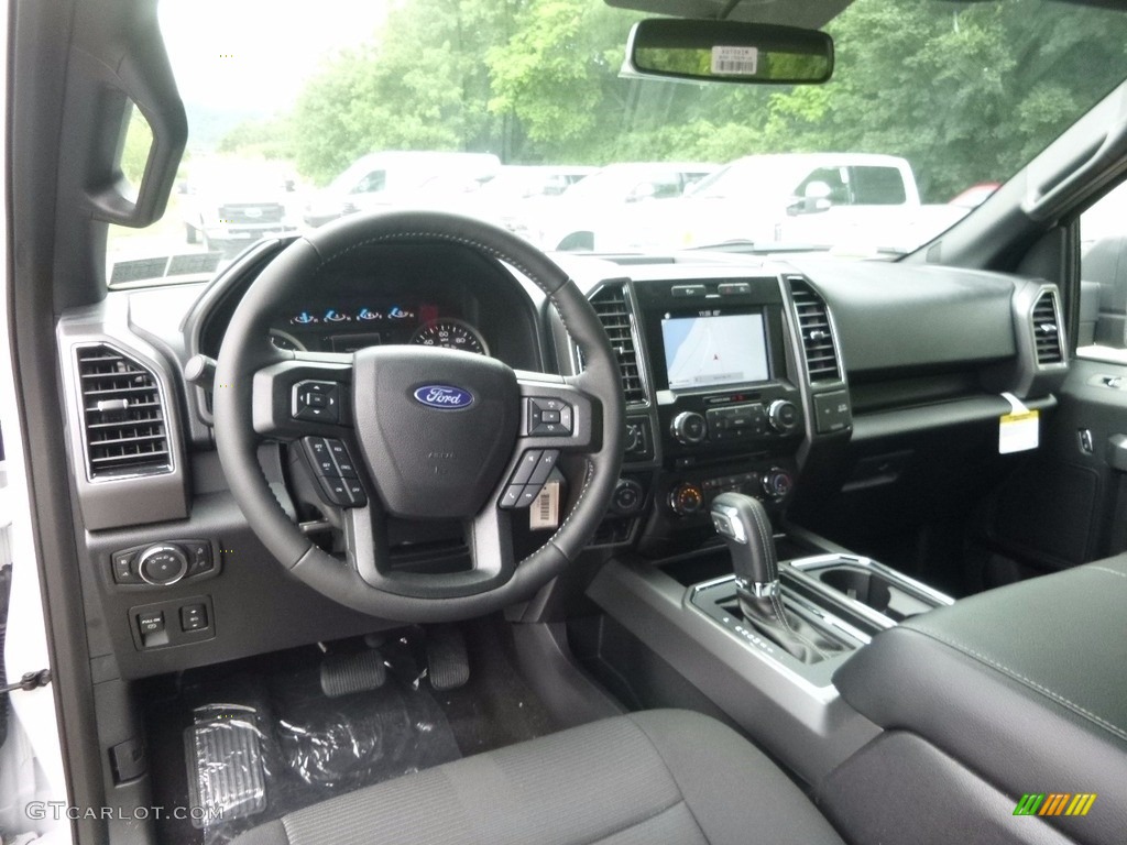 2017 F150 XLT SuperCrew 4x4 - Oxford White / Black photo #12